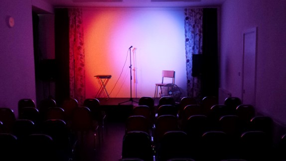 Small Kirk Room Just The Tonic